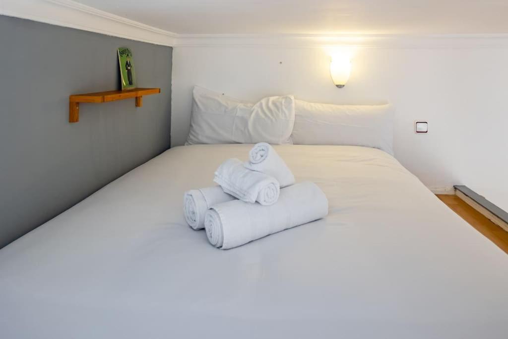 Beautiful Apartment In Malasana For 3 Pax - Ferrer Madrid Extérieur photo