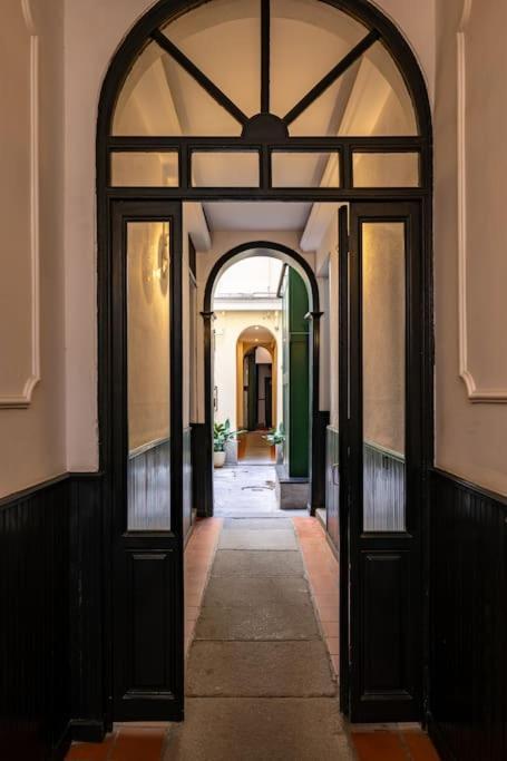 Beautiful Apartment In Malasana For 3 Pax - Ferrer Madrid Extérieur photo