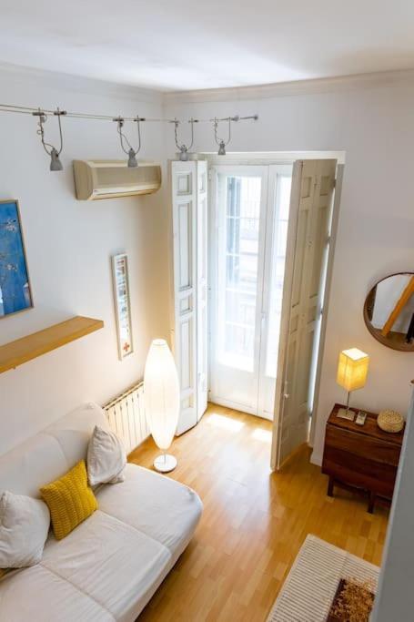 Beautiful Apartment In Malasana For 3 Pax - Ferrer Madrid Extérieur photo